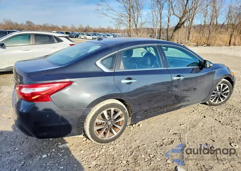 2017 Nissan Altima 2.5 z USA, uszkodzony, nr VIN 1N4AL3AP3HC226073